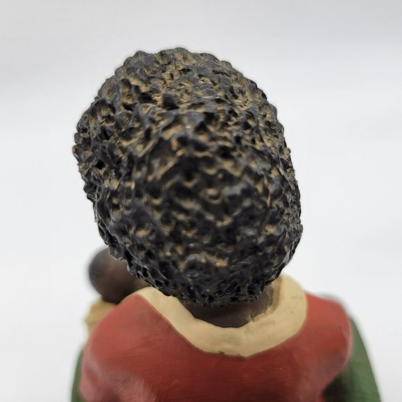 Resin Artist Sculpture A A Nursing Mother with Child Signed T.N.T. 460 - Picture 11 of 14